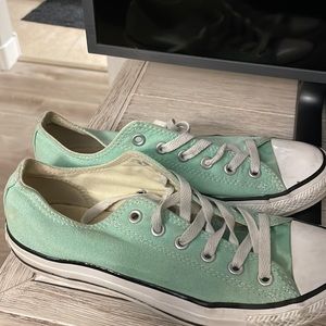 mint green chucks